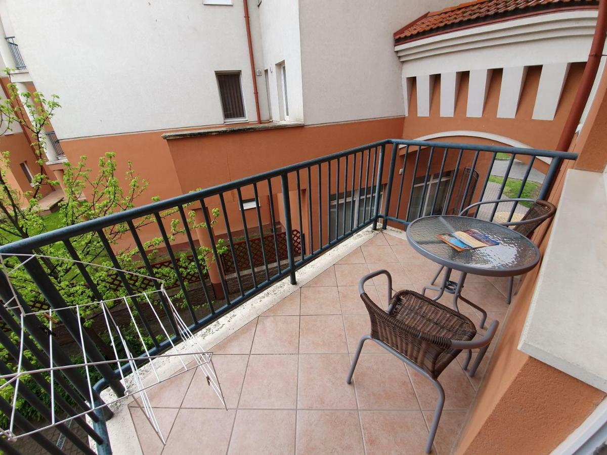 Apartamento Baby Apartman Hajdúszoboszló Exterior foto